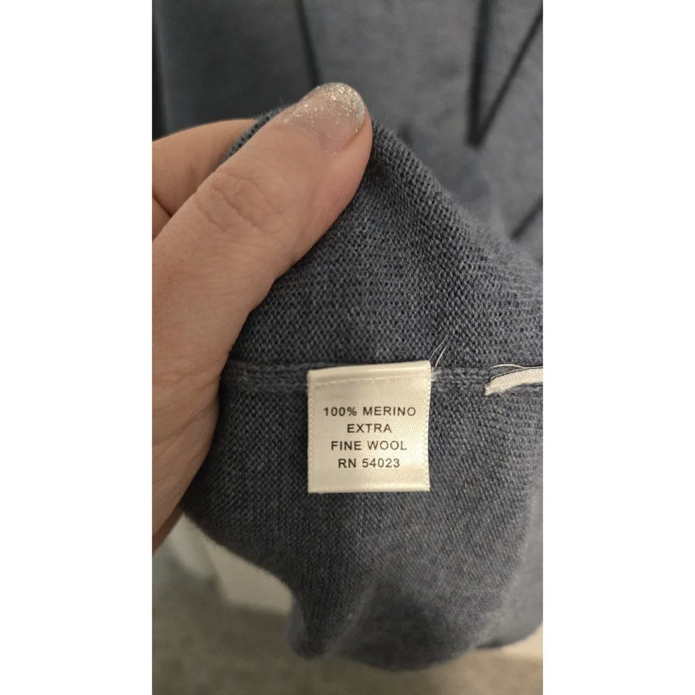 Banana Republic Mens XL Merino Wool Sweater Bluish V Neck Extra Fine Lightweight